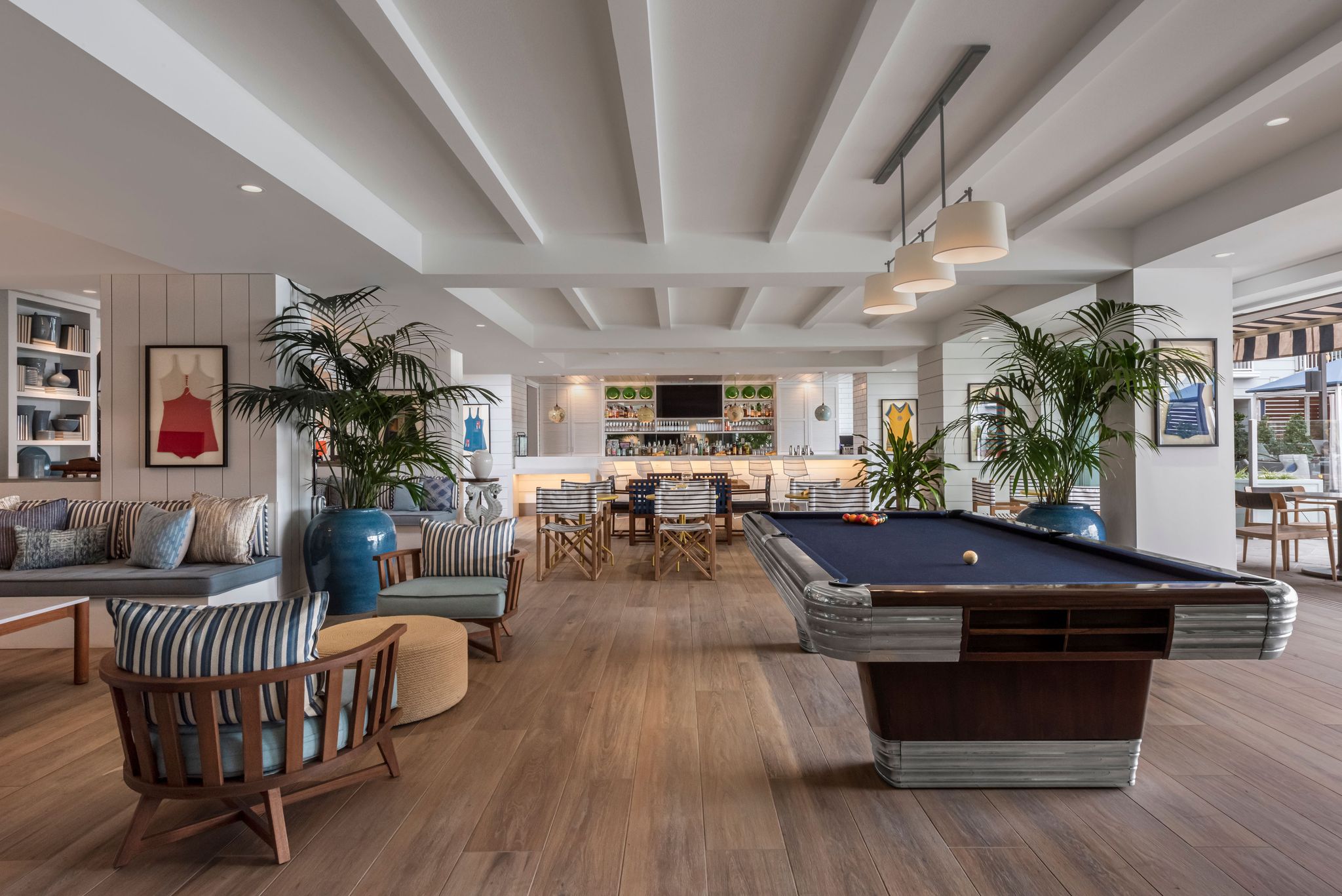 the shelter club, pool table and chairs